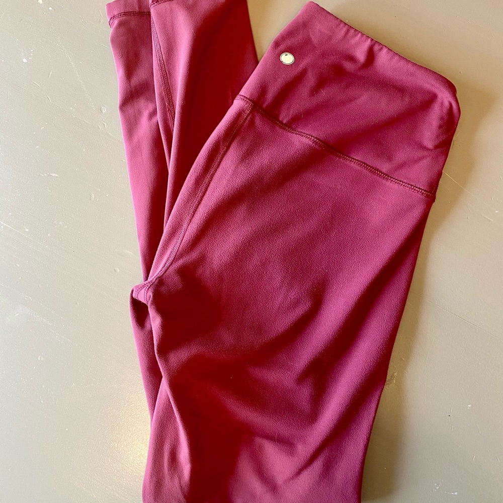 Med. Yogalicious raspberry leggings